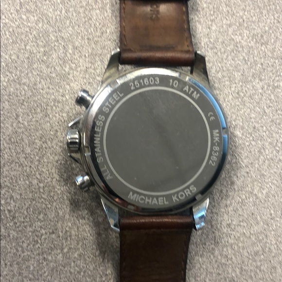 Michael Kors Watch - Picture 3 of 3